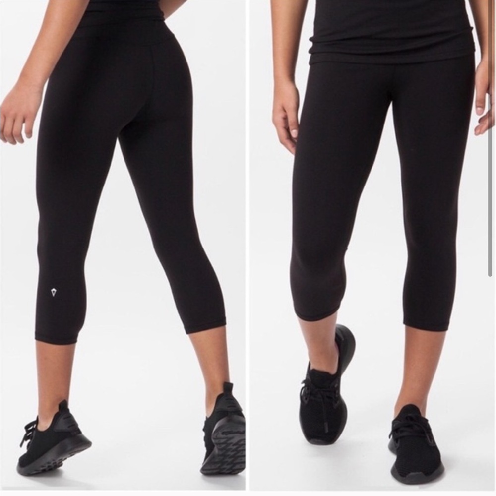 Ivivva Rhythmic Crop Leggings - size 12 girls